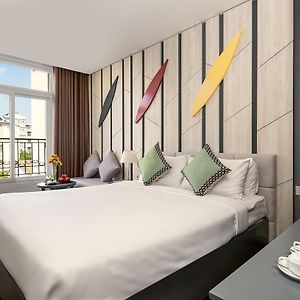 Deluxe Zimmer mit Kingsize-Bett